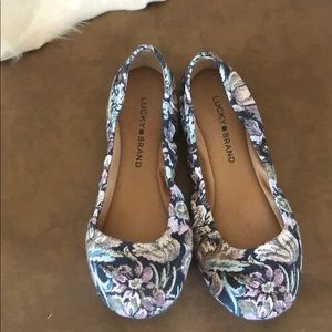 Brand new never worn lucky brand flats
